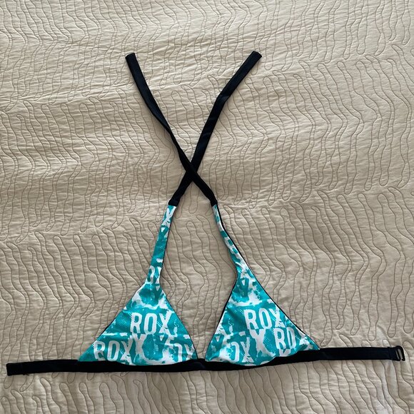 Two Roxy Swim Tops - Picture 6 of 7